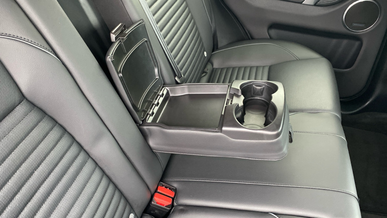 Land Rover Discovery Sport 2.0 D200 Dynamic SE 5dr Auto [5 Seat] Diesel Station Wagon